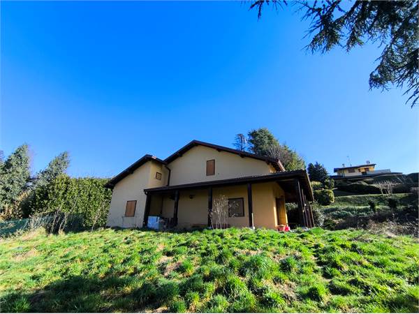 Villa Singola con ampio giardino
