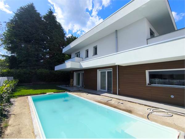 Villa Singola con piscina Vic. Appiano