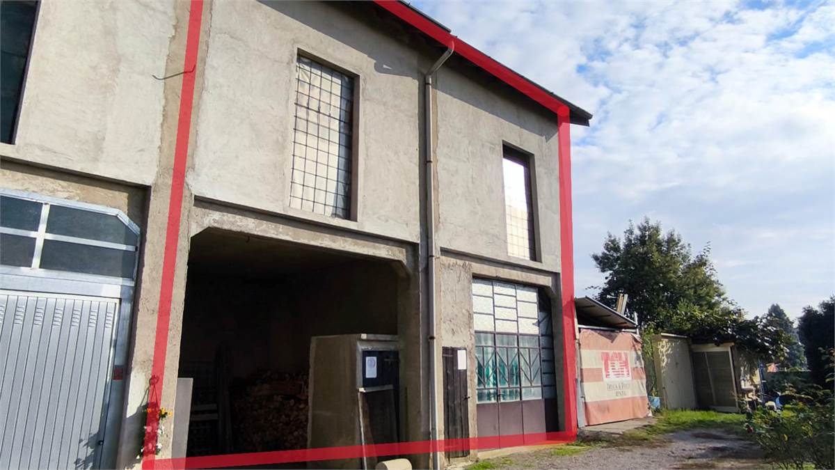 in vendita area contornata di rosso