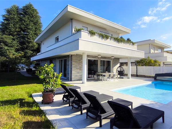 Villa Singola con piscina