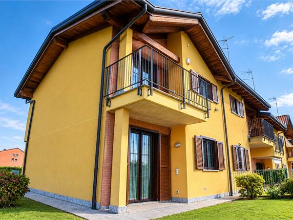 Villa in vendita a Fenegrò